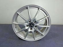 Laden Sie das Bild in den Galerie-Viewer, 1x Alufelge 17 Zoll 6.5&quot; 5x112 A2464010102 Mercedes-Benz W245 Rim Wheel