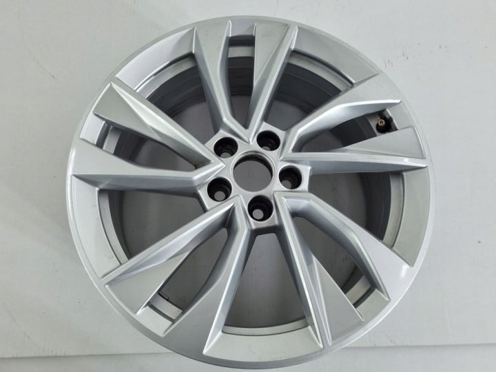 1x Alufelge 17 Zoll 6.5" 5x100 40ET Glanz Silber 657601025AK Skoda Scala Kamiq I FEL6471751590bh