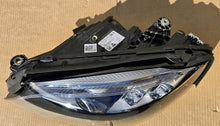 Laden Sie das Bild in den Galerie-Viewer, Frontscheinwerfer Mercedes-Benz W205 A2059061506 LED Links Headlight SCH4263002851cp