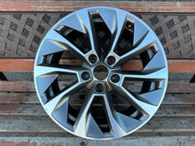 Laden Sie das Bild in den Galerie-Viewer, 1x Alufelge 17 Zoll 7.0&quot; 5x112 45ET 57A601025AR Skoda Kodiaq Rim Wheel
