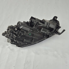 Laden Sie das Bild in den Galerie-Viewer, Frontscheinwerfer Skoda Octavia 5E4941015 LED Links Scheinwerfer Headlight SCH9904279818oe
