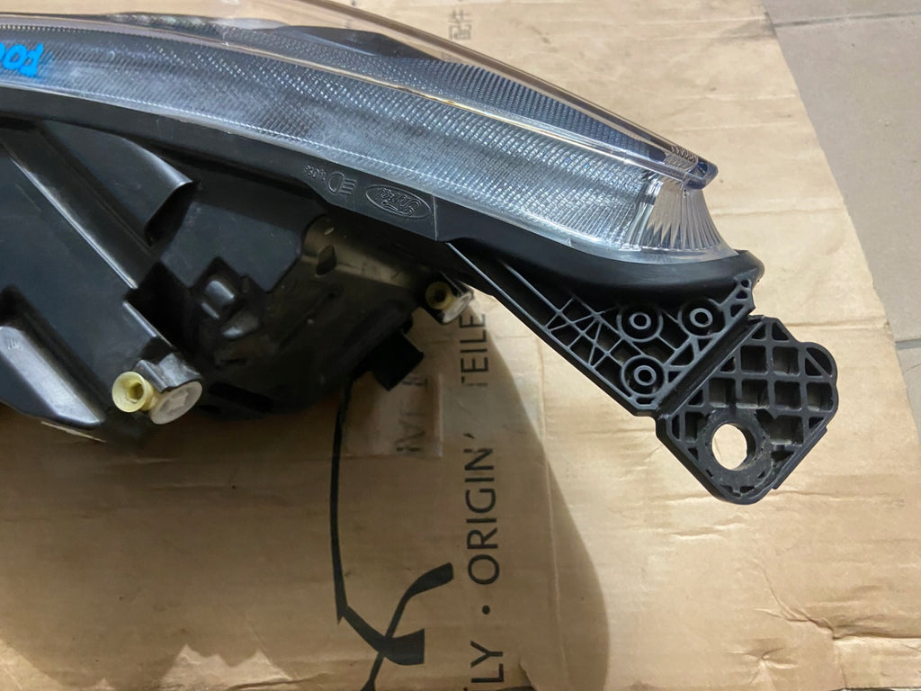 Frontscheinwerfer Ford Focus MX7B-13E014-ED Rechts Scheinwerfer Headlight SCH2928800599dv
