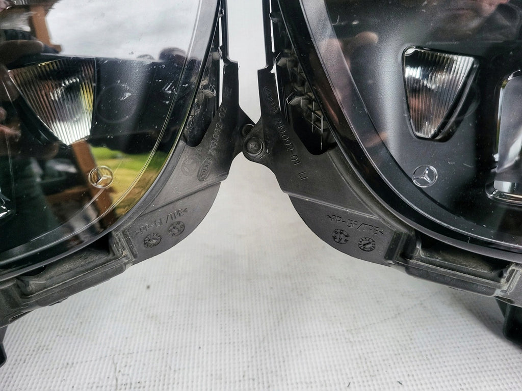 Frontscheinwerfer Mercedes-Benz W247 A2479061903 Full LED Ein Satz Headlight SCH1640118361ez