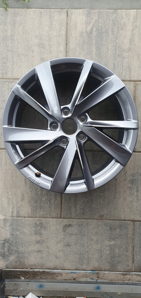 1x Alufelge 17 Zoll 7.5" 5x112 41ET Glanz Graphit 3J0071497 VW Passat Rim Wheel FEL3388469400wo