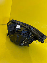 Load image into Gallery viewer, Frontscheinwerfer BMW 5 E60 E61 7044672-05 Xenon Rechts Scheinwerfer Headlight SCH5218147341po
