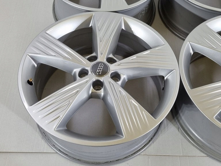 4x Alufelge 19 Zoll 8.0" 5x112 45ET Glanz Silber 89A601025B Audi E-Tron FEL3618009617ty
