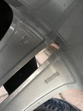 Load image into Gallery viewer, 1x Alufelge 20 Zoll 8.5" 5x120 BMW 5 F07 Rim Wheel FEL9390994422lh