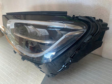 Laden Sie das Bild in den Galerie-Viewer, Frontscheinwerfer Mercedes-Benz Glc A2539066901 LED Rechts oder Links SCH1534601372na