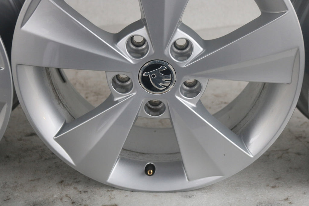 1x Alufelge 16 Zoll 6.5" 5x112 5E0601025C Skoda Octavia Iii Rim Wheel FEL1872965525sx