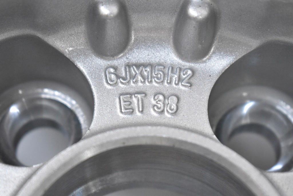 1x Alufelge 15 Zoll 6.0" 5x100 38ET Glanz Silber 8L0601025F Audi A3 Rim Wheel FEL7508006062tu