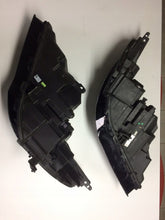 Load image into Gallery viewer, Frontscheinwerfer Opel Astra K Ein Stück (Rechts oder Links) Headlight SCH1872602187lg