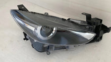 Laden Sie das Bild in den Galerie-Viewer, Frontscheinwerfer Mazda 3 B63C-51030 Rechts Scheinwerfer Headlight