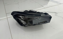 Laden Sie das Bild in den Galerie-Viewer, Frontscheinwerfer Skoda Enyaq IV 5LB941016H Rechts Scheinwerfer Headlight SCH6740857500op