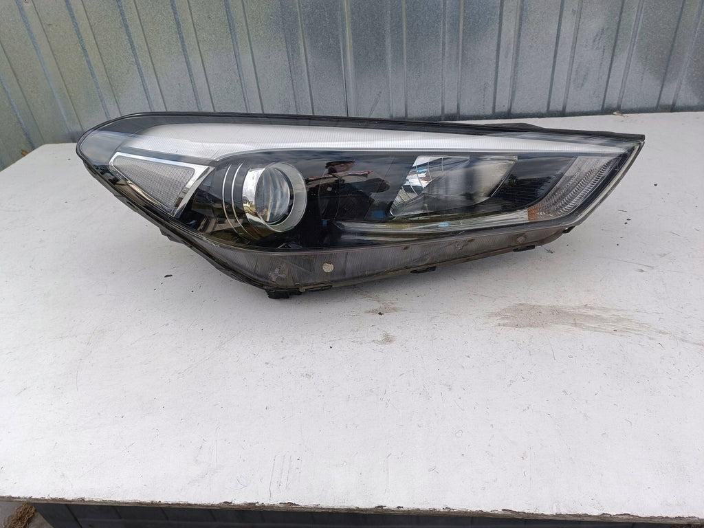 Frontscheinwerfer Hyundai Tucson 92102D7000 Rechts Scheinwerfer Headlight SCH7998249640vt
