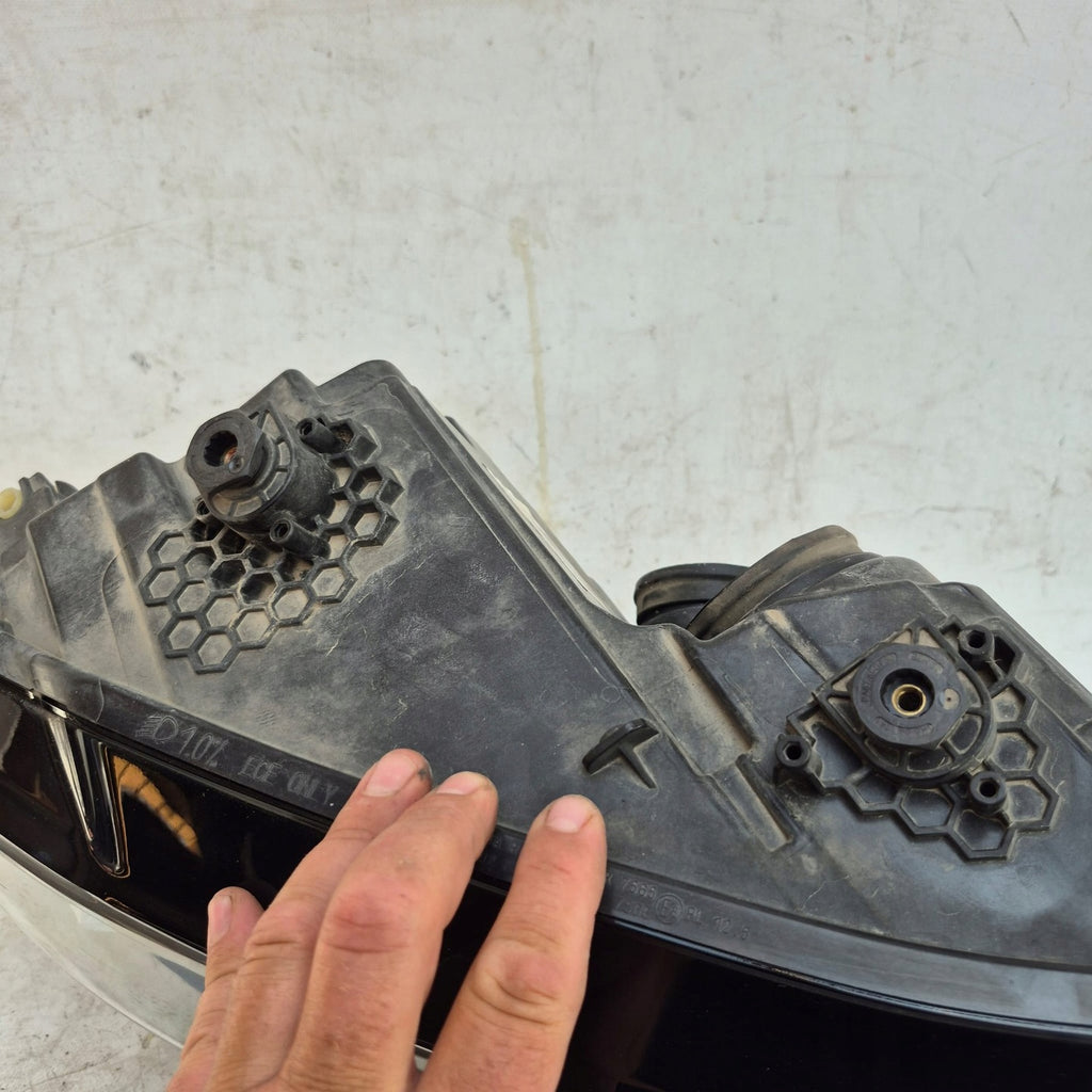 Frontscheinwerfer VW Caddy 2K1941016A Rechts Scheinwerfer Headlight SCH5764839614ku