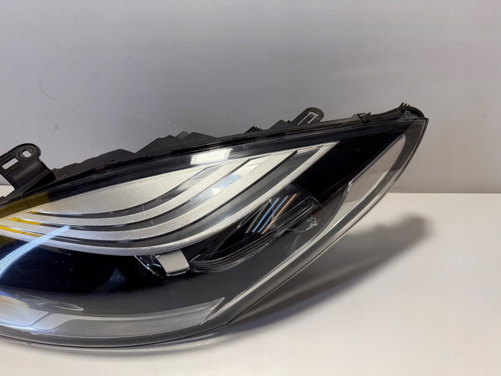 Frontscheinwerfer Renault Megane III 260605817 Links Scheinwerfer Headlight SCH4176765478xs
