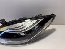 Laden Sie das Bild in den Galerie-Viewer, Frontscheinwerfer Renault Megane III 260605817 Links Scheinwerfer Headlight SCH4176765478xs