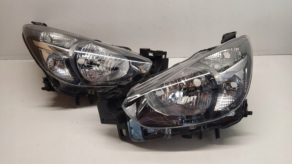 Frontscheinwerfer Mazda 2 LED Ein Satz Scheinwerfer Headlight