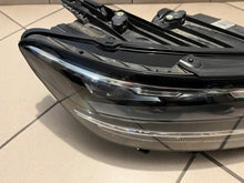 Laden Sie das Bild in den Galerie-Viewer, Frontscheinwerfer VW Passat B8 3G1941036P 90172735 FULL LED Rechts Headlight