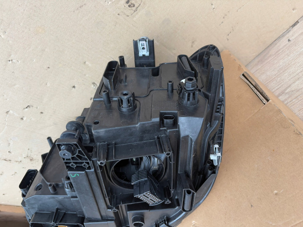 Frontscheinwerfer VW Touran 5TB941036E 030129923220 Rechts Headlight SCH1163684616jc