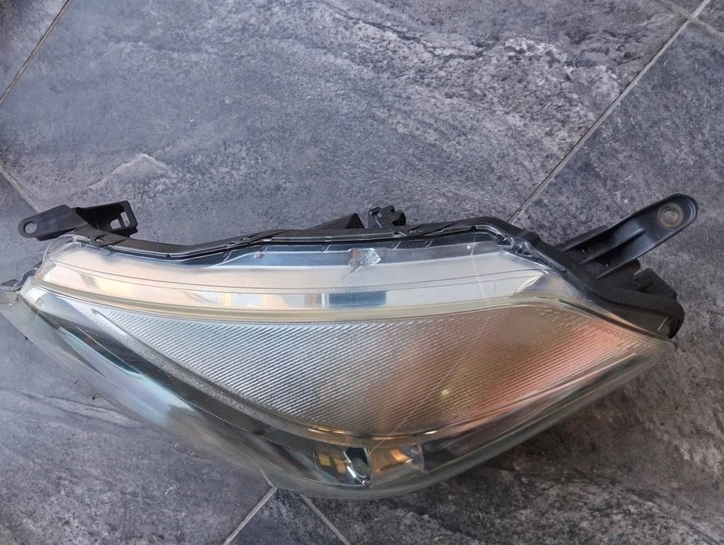 Frontscheinwerfer Toyota Yaris 26555-1HA1B Links Scheinwerfer Headlight SCH8968244063mx