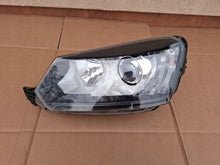 Laden Sie das Bild in den Galerie-Viewer, Frontscheinwerfer Skoda Yeti 5l 5L1941015C Xenon Links Scheinwerfer Headlight SCH6286777883lq