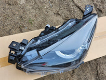 Laden Sie das Bild in den Galerie-Viewer, Frontscheinwerfer Mazda D43N-51040 Full LED Links Scheinwerfer Headlight