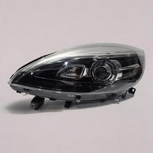 Laden Sie das Bild in den Galerie-Viewer, Frontscheinwerfer Renault Scenic 260607160R Xenon Links Scheinwerfer Headlight