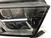 Laden Sie das Bild in den Galerie-Viewer, Frontscheinwerfer Skoda Octavia IV 5E4941016A Rechts Scheinwerfer Headlight SCH3978798452pp