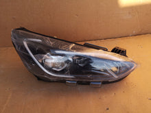 Laden Sie das Bild in den Galerie-Viewer, Frontscheinwerfer Ford Focus JX7B-13E016-AD XENON Rechts Scheinwerfer Headlight SCH9022186316hd