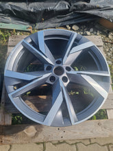 Load image into Gallery viewer, 1x Alufelge 20 Zoll 9.0" 5x112 42ET Glanz Grau 5LA601025R Mg Enyaq Rim Wheel FEL9876590693on