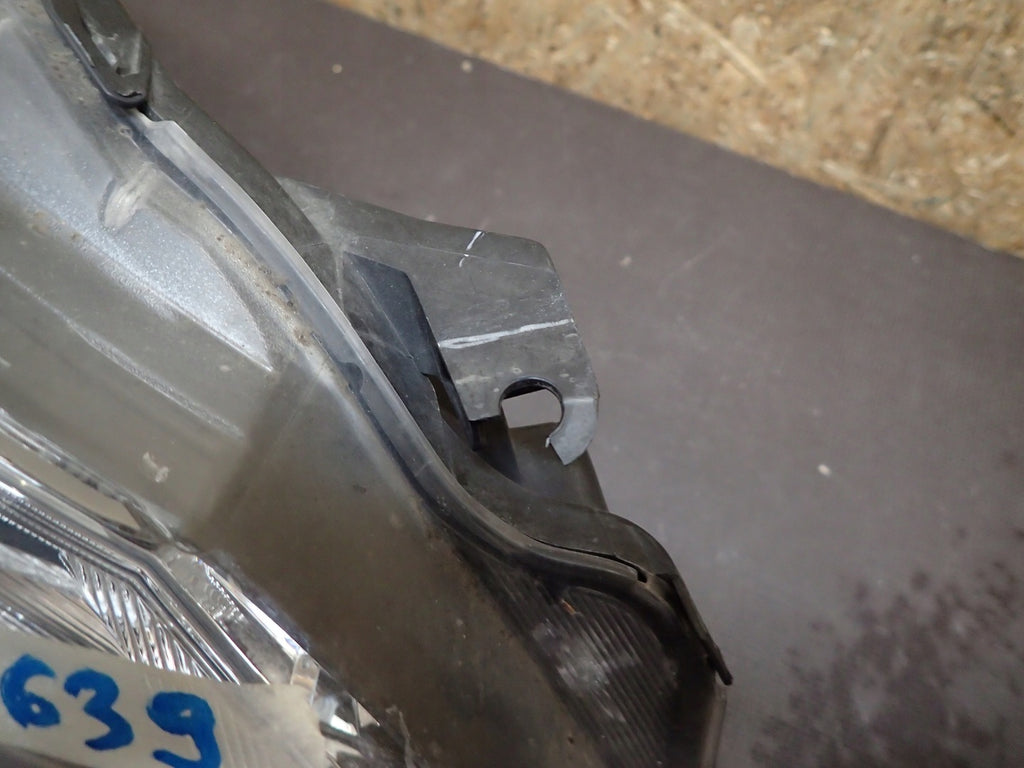 Frontscheinwerfer Toyota Yaris LED Rechts Scheinwerfer Headlight