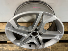 Laden Sie das Bild in den Galerie-Viewer, 1x Alufelge 18 Zoll 8.0" 5x112 80A601025BD Audi Q5 Rim Wheel FEL6845165000lo