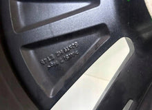 Laden Sie das Bild in den Galerie-Viewer, 1x Alufelge 19 Zoll 5LA601025 Skoda Octavia Rim Wheel FEL9381550567ho