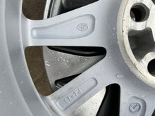 Laden Sie das Bild in den Galerie-Viewer, 1x Alufelge 17 Zoll 7.0&quot; 5x114.3 Toyota Rim Wheel