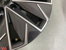 Load image into Gallery viewer, 1x Alufelge 18 Zoll 8.0" 5x112 44ET 3V0601025B Skoda Iii Rim Wheel FEL8471659437xu