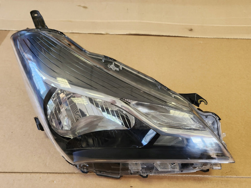 Frontscheinwerfer Toyota Yaris Rechts Scheinwerfer Headlight