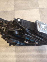 Load image into Gallery viewer, Frontscheinwerfer Ford Focus MX7B-13E015-ED Links Scheinwerfer Headlight SCH3966197237mh