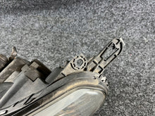Laden Sie das Bild in den Galerie-Viewer, Frontscheinwerfer Citroën C5 9661316680 Xenon Links Scheinwerfer Headlight