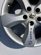 Laden Sie das Bild in den Galerie-Viewer, 1x Alufelge 17 Zoll 6.5&quot; 5x114.3 40ET 40300-JY02C Renault Koleos I Kadjar