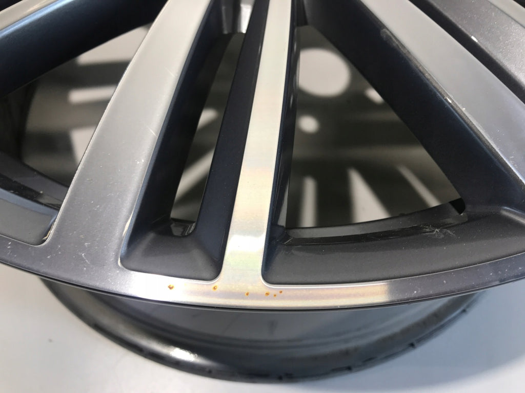 1x Alufelge 19 Zoll 8.0" 5x112 48ET 561601025J VW Passat Golf Vii Rim Wheel FEL3167985945iy