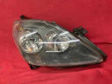 Laden Sie das Bild in den Galerie-Viewer, Frontscheinwerfer Opel Zafira 13252473 Rechts Scheinwerfer Headlight