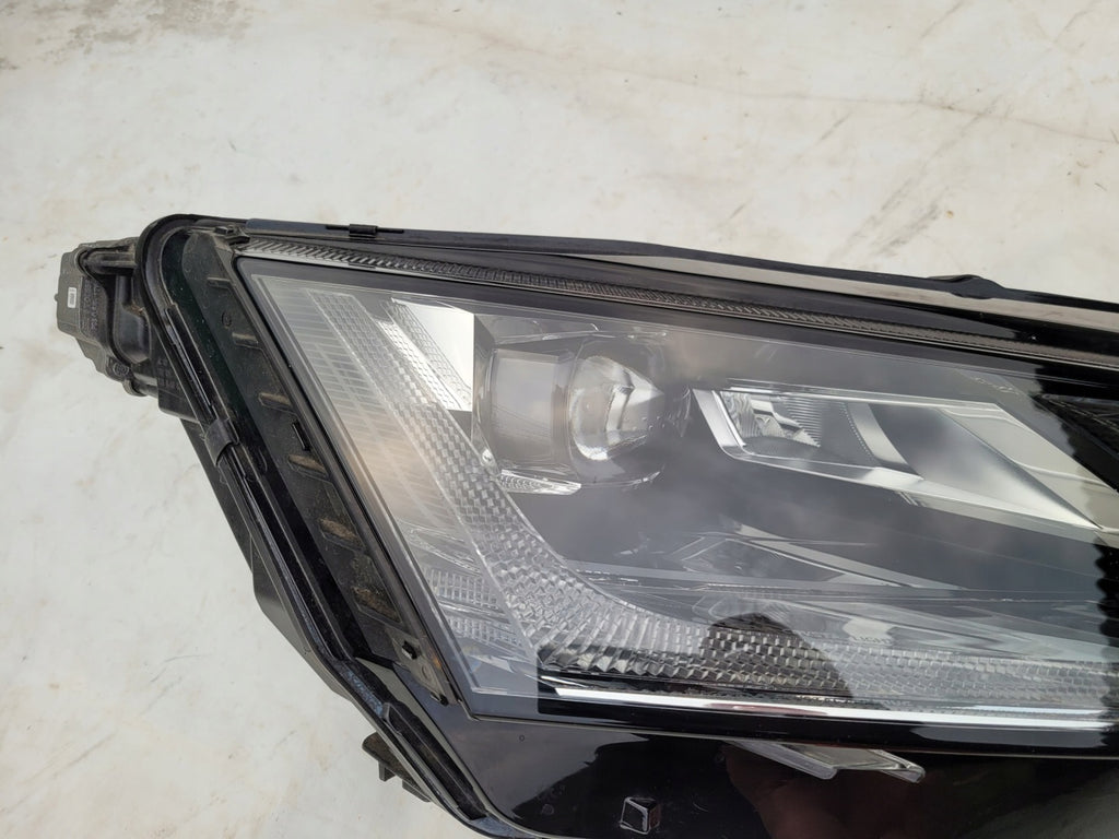 Frontscheinwerfer Skoda Octavia IV Rechts Scheinwerfer Headlight SCH7038876165cz