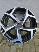 Laden Sie das Bild in den Galerie-Viewer, 1x Alufelge 18 Zoll 8.0" 5x112 44ET 3G0601025BG VW Rim Wheel FEL5427582903ao
