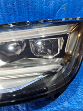 Laden Sie das Bild in den Galerie-Viewer, Frontscheinwerfer Audi Q5 80A941783 Links Scheinwerfer Headlight