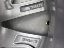 Load image into Gallery viewer, 1x Alufelge 17 Zoll 7.0" 5x100 51ET 6F0601025P Seat Ibiza V Rim Wheel FEL5097428373ff