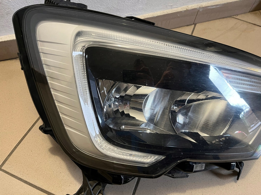 Frontscheinwerfer Renault Master 260105567R LED Rechts Scheinwerfer Headlight SCH7821724615cw