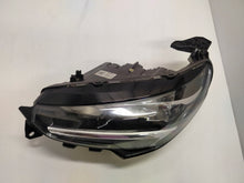 Laden Sie das Bild in den Galerie-Viewer, Frontscheinwerfer Opel Corsa F 9829465580 Ein Stück (Rechts oder Links) SCH7734127532xd