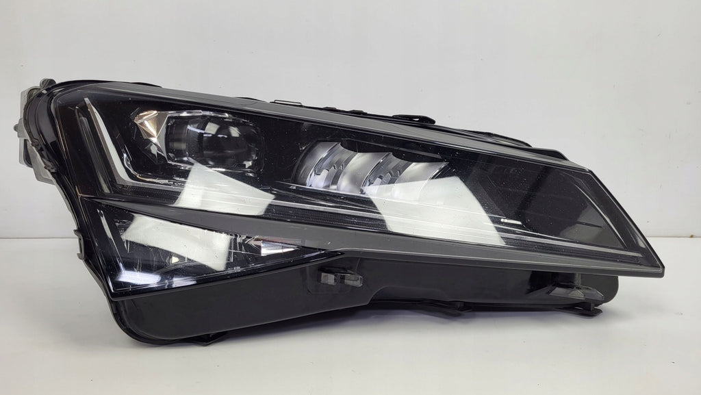 Frontscheinwerfer Skoda Superb III 3V1941016D Rechts Scheinwerfer Headlight SCH2100710638dn