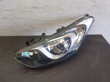 Load image into Gallery viewer, Frontscheinwerfer Hyundai I30 Links Scheinwerfer Headlight